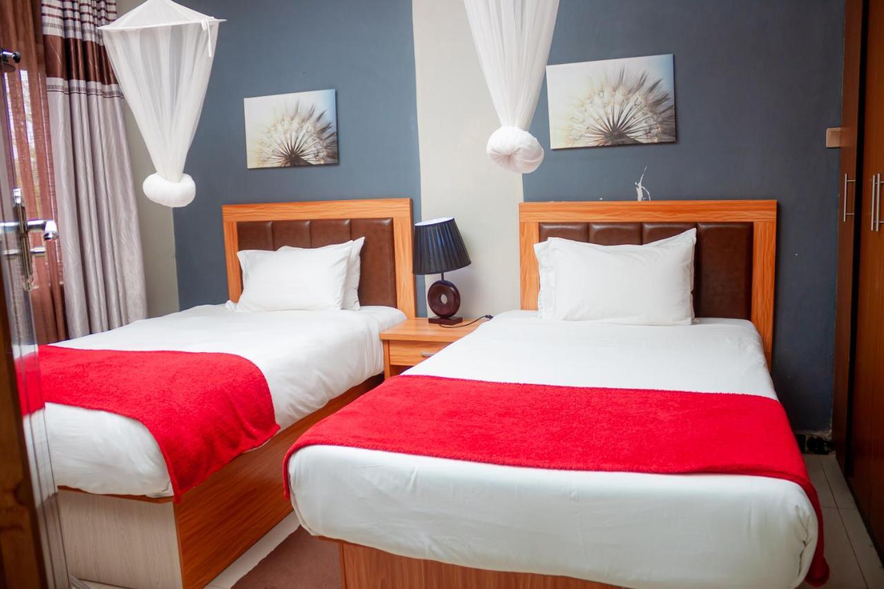 Top Lodge In Blantyre Bagian luar foto