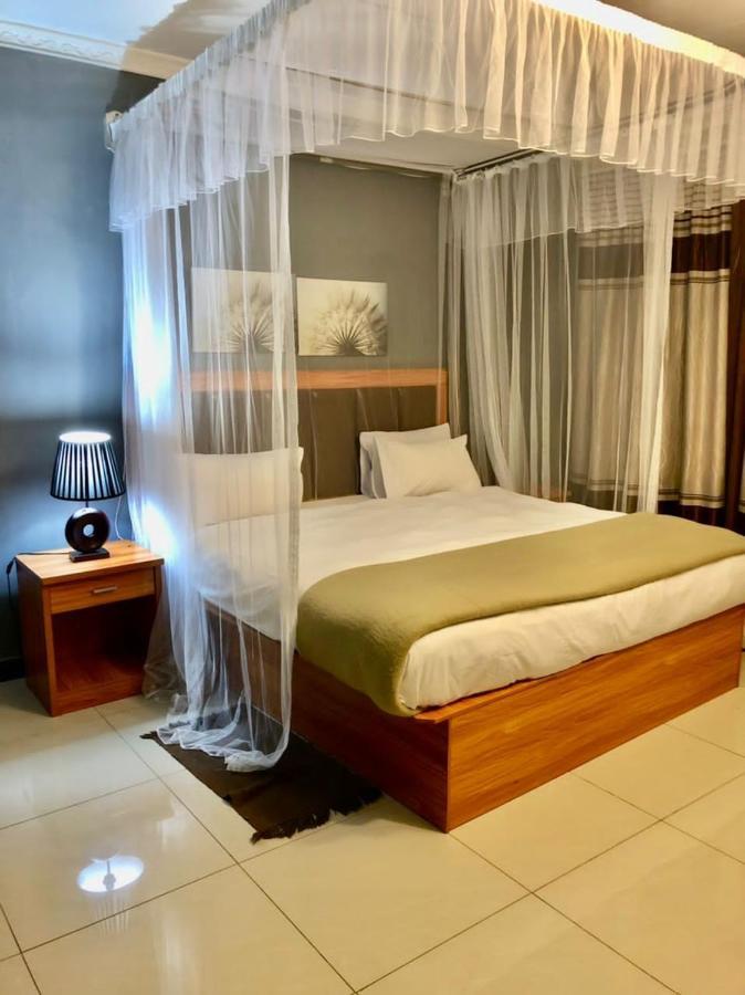 Top Lodge In Blantyre Bagian luar foto